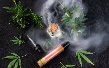 Vaping vs Smoking Marijuana: Which Is the Safer Option?