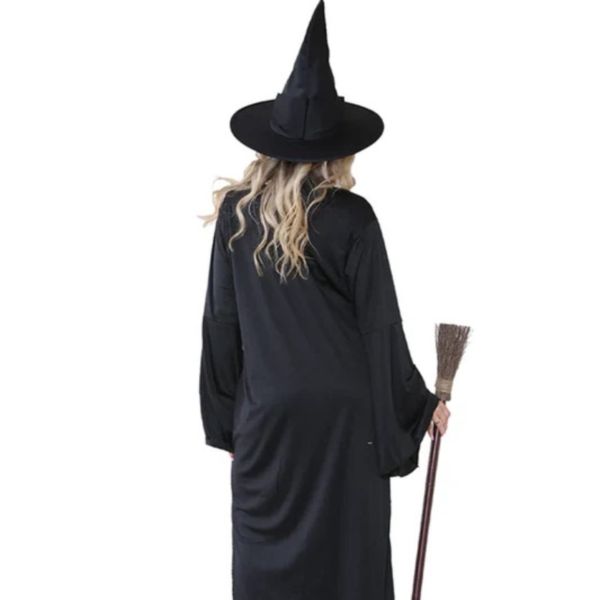 Halloween Costumes in the UK: Tradition, Imagination, and Modern Trends
