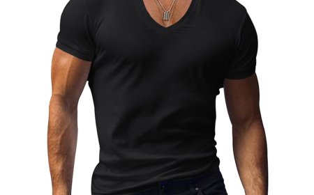 Where Performance Meets Style: The Rise of Sports V-Neck T-Shirts