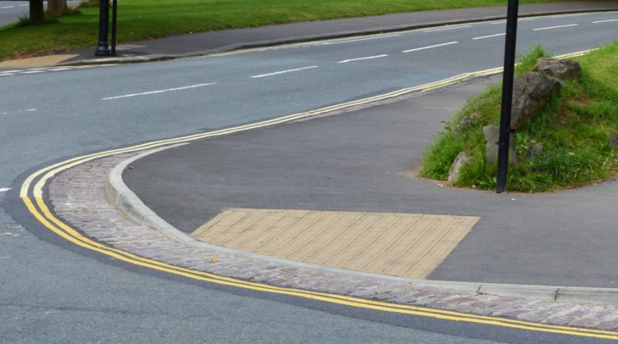 Benefits of Installing a Dropped Kerb for Your Driveway